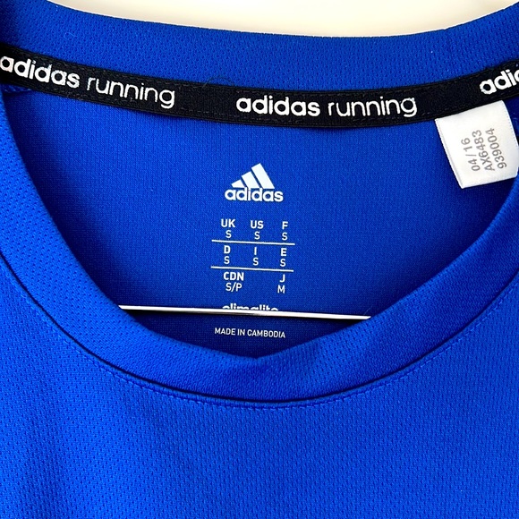 ADIDAS. MEN’S. Small. Climalite. ADIDAS Running. Blue. Two shades. Arm stripes. - Picture 2 of 4